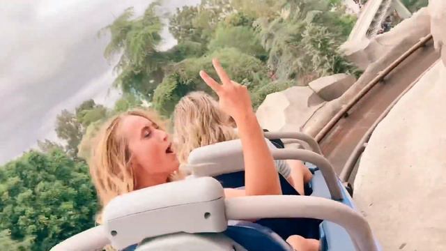 senior trip to disneyland смотреть онлайн