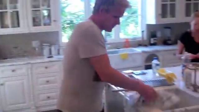Leg of Lamb - Easter Recipe with Gordon Ramsay смотреть онлайн
