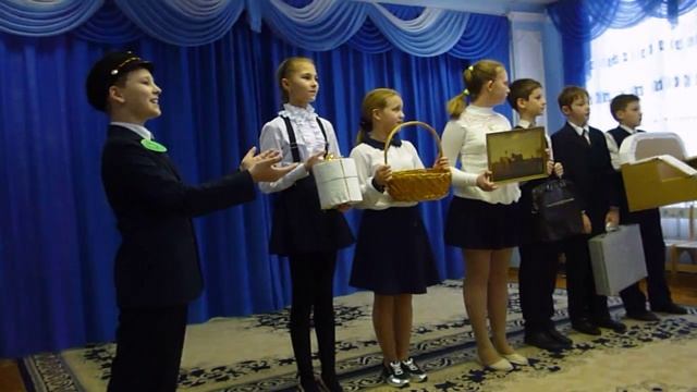 Дама сдавала багаж смотреть онлайн