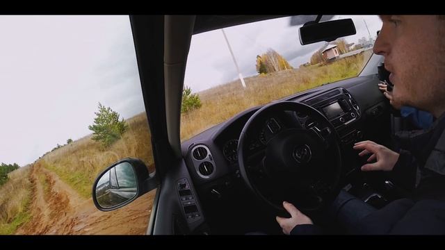 VW Tiguan Нестареющий Кроссовер / Оффроуд Тест-Драйв и Обзор смотреть онлайн