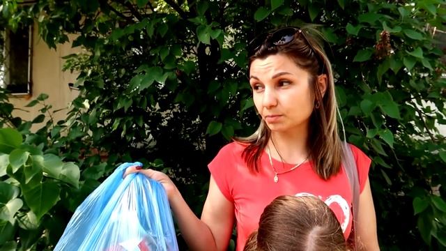 Что нашли Ирочка и Бетти в кустах? Почему перепачкались? Save the Planet смотреть онлайн