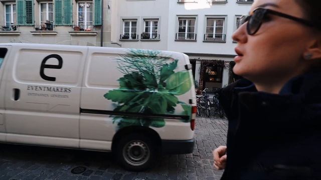 Как живут в столице Швейцарии: базар, парковки, дачи, трудности перевода/ Tour around Bern #43 смотреть онлайн