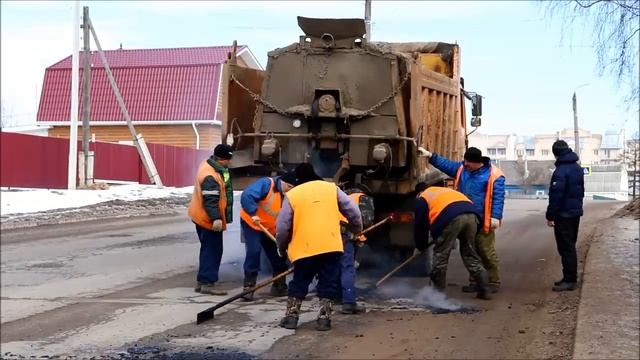 В Кинешме приступили к ремонту дорог смотреть онлайн