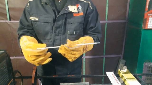 А что, есть выбор есть! Сравниваем электроды ESAB ОК 46.00 и Hyundai S-6013.LF!