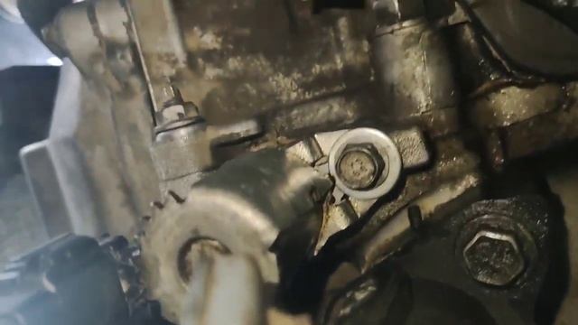 двигатель 2AZ, Toyota RAV4 (III) - одна из причин масложера vvti клапан смотреть онлайн