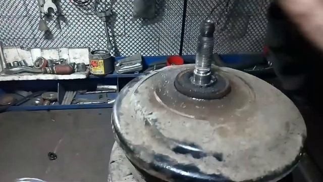 RX450H замена подшипника опоры амортизатора смотреть онлайн