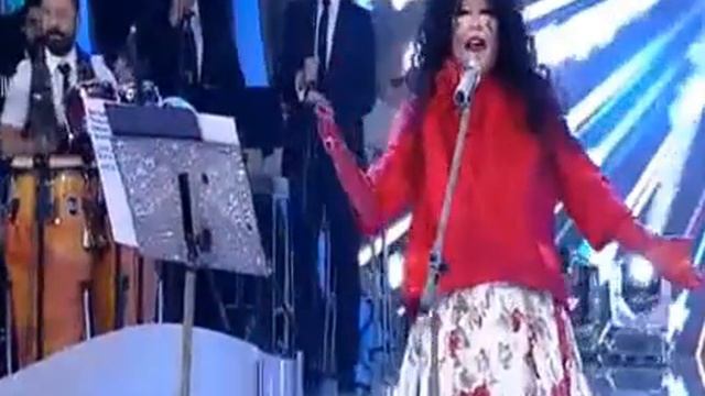 DIVA BULENT ERSOY & GULUM BENIM. смотреть онлайн