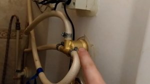 Замена смесителя в душевой кабине на 3 положения, выход под хомут (штуцер) 90 мм