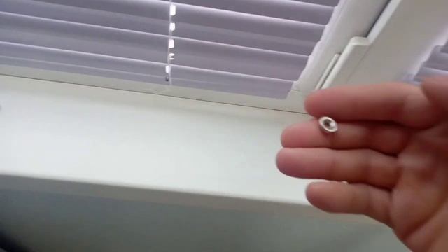 Жалюзи стучат от ветра смотреть онлайн