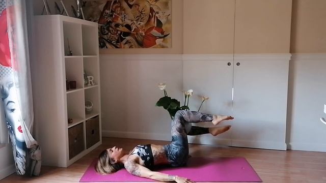 Pilates con softball #decathlon #sportacasa смотреть онлайн