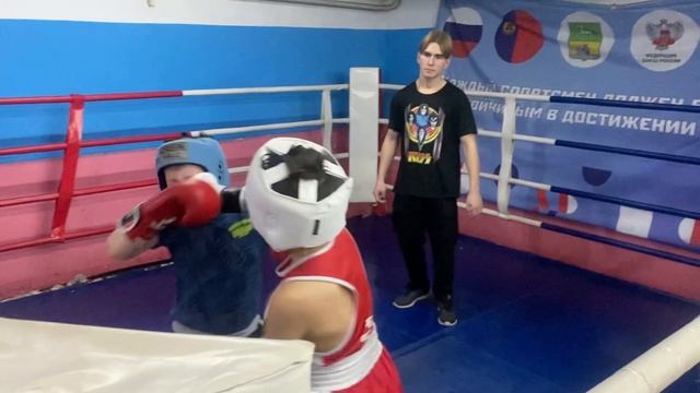 Второй бой Головин Михаил Новокузнецк 18.11.23 смотреть онлайн