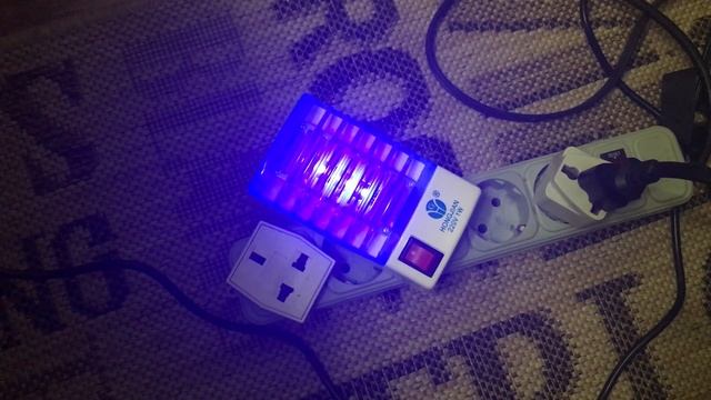 Обзор антимоскитной лампы Mosquito Killer от комаров, мух и мошек смотреть онлайн