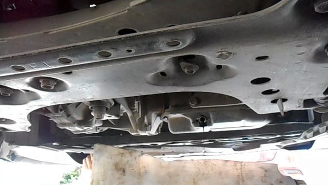 Como CAMBIAR el ACEITE de tu NISSAN TIIDA (MUY FACIL) смотреть онлайн