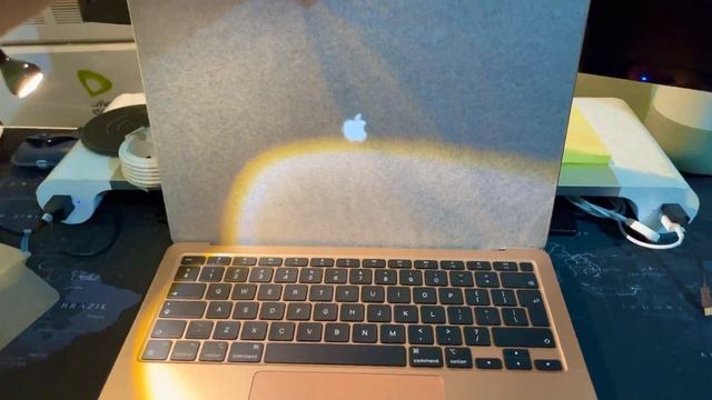 Gold Edition - MACBOOK AIR M1 In DUBAI ! Unboxing And Set Up For Stock Trading