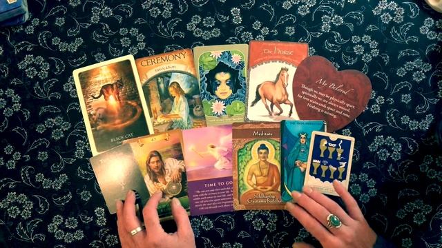 TWIN FLAME UNION ENERGIES, PICK-A-CARD INTUITIVE TAROT AND ORACLE READING, TUNE INTO LOVE смотреть онлайн