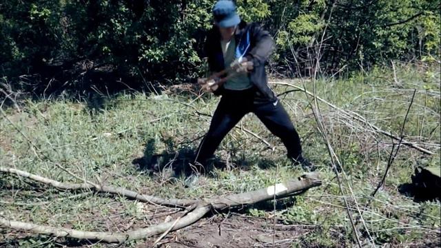 Цепная пила или топор / Chain saw or ax смотреть онлайн