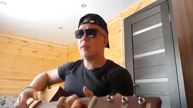 Блатные песни. Мчится карета по улице где то, в ней два легавых сидят.