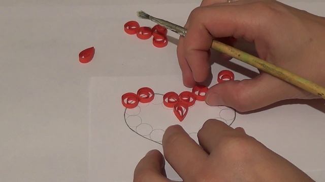 Сердечко с ангелом на День святого Валентина в технике квиллинг. How to make a heart of quilling смотреть онлайн