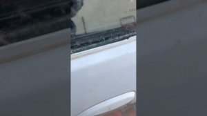 Renault Logan 2 вскрыть дверь без ключа, с помощью ￼ крюка.