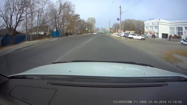 Едет по встречке смотреть онлайн