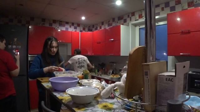 КУЛИНАРНЫЙ ПОЕДИНОК КАТЯ И РУСЛАН ПРОТЕВ БАТИ И МАТИ смотреть онлайн