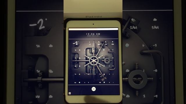 iOS 8 Cydia tweaks for the iPad Lockscreen part 2 смотреть онлайн