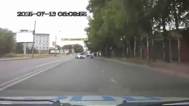 Погоня ДПС за обезбашенным мотоциклистом. смотреть онлайн