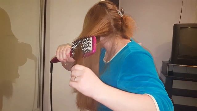 Применение расчески-выпрямителя BABYLISS HSB100E. смотреть онлайн