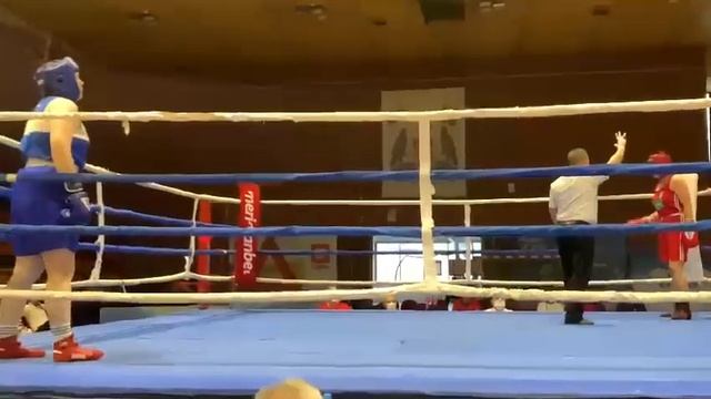 Бокс. Наша Сонечка. Синяя форма смотреть онлайн