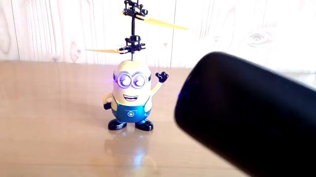 КАК УПРАВЛЯТЬ ВЕРТОЛЕТИКОМ С ПОМОЩЬЮ ПУЛЬТА ОТ ТЕЛЕВИЗОРА смотреть онлайн