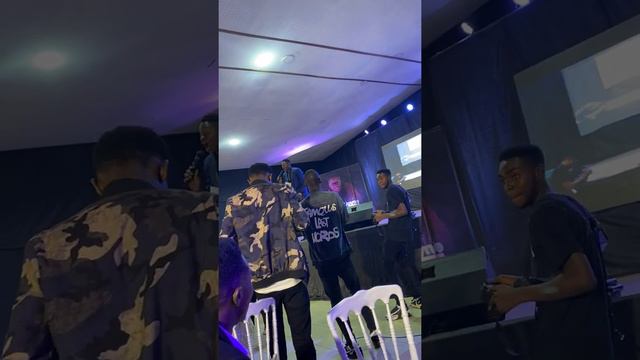 mc bongo J @porkupyne live смотреть онлайн
