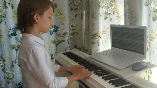 Vanya. Чтение нот с листа на 4 презентации: "Алфавитная песенка" смотреть онлайн