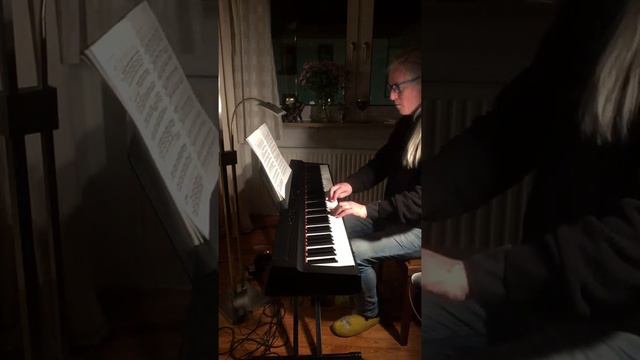 Vorübung35i (nach Hanon35) mit Metronom m80 20210918 смотреть онлайн
