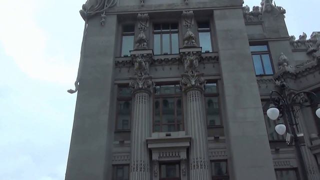 Будинок з химерами у Київі. смотреть онлайн