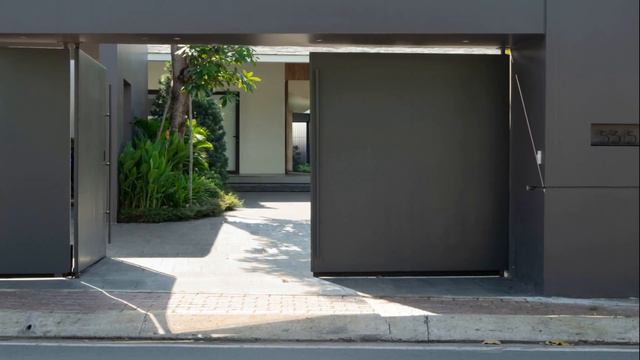 Home Designed To Adapt To Tropical Climate, Increasing Connection With Nature смотреть онлайн