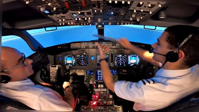 Boeing 737-800 Rejected Takeoff (Engine Fire) & Evacuation | MCC Training at Simtech | Cockpit View смотреть онлайн