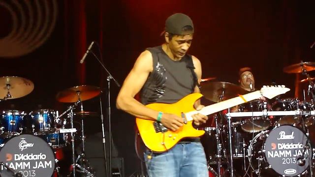 Greg Howe, Dennis Chambers, Victor Wooten - 