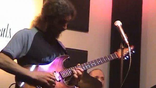 Guthrie Govan - Rhode Island Shred