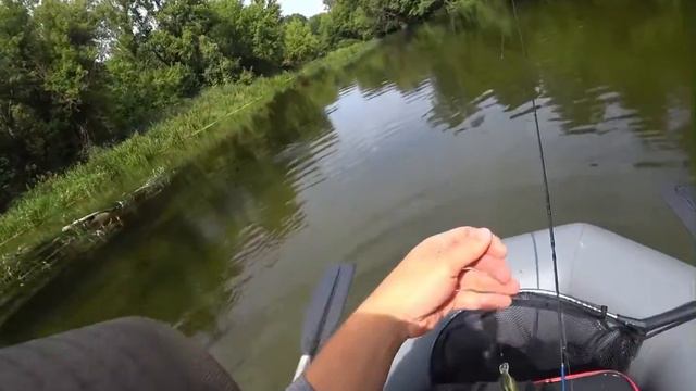 Ловля Голавля. Рыбалка в сплав по р.Оскол смотреть онлайн