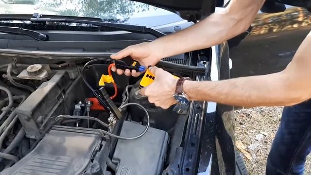 Hummer Power Bank Jump Starter заводим 52 раза Mazda 3 (2L) смотреть онлайн
