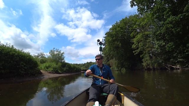 Гнуться удочки от таких Щук и Голавлей горбылей. Спуск на каноэ по Тренту. смотреть онлайн