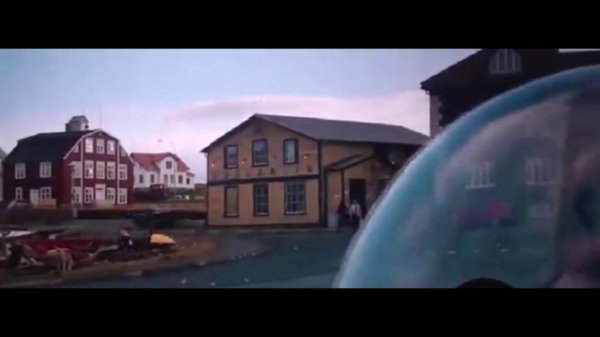 Space Oddity in The Secret Life of Walter Mitty