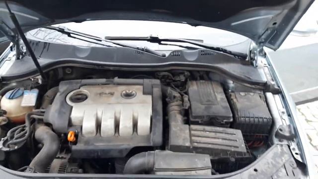 VW Passat B6 2.0 tdi 8V start, engine check up, and shut down смотреть онлайн