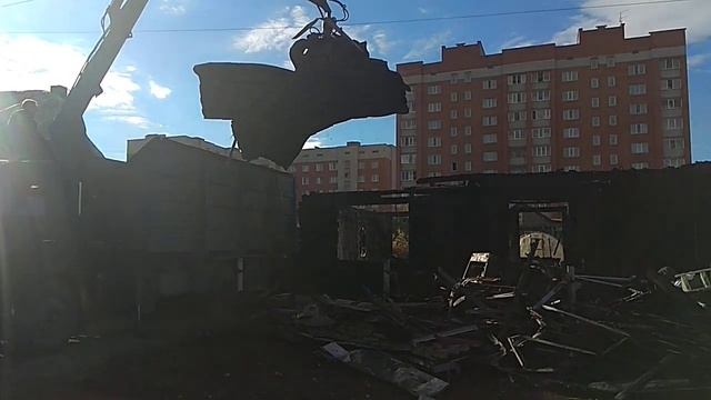 Участок со сгоревшим домом в Бердске его хозяин решил продать смотреть онлайн