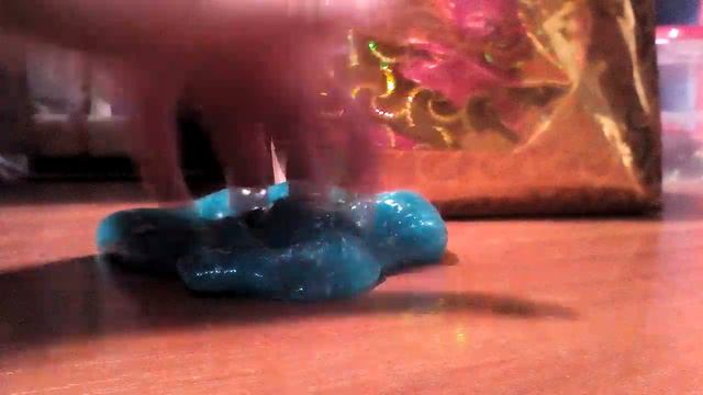 Как превратить покупной лизун в слайм? смотреть онлайн