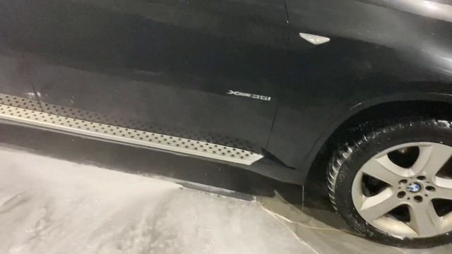 Мойка грязной машины BMW X6 - пена, воск, осмос. Car wash thick foam BMW X6 смотреть онлайн