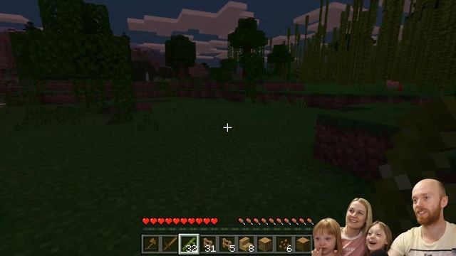 MINECRAFT любить нельзя помиловать! Почему все сходят с ума по этой игре? Наша версия #1 смотреть онлайн