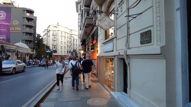 Nişantaşı Neighborhood in Istanbul Walking Tour |21September 2021|4k UHD 60fps смотреть онлайн