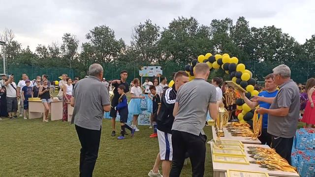 Награждение призеров турнира "Кайрат лигасы 2023". Команда KIFS "A" 2012г.р. бронзовый призер. смотреть онлайн