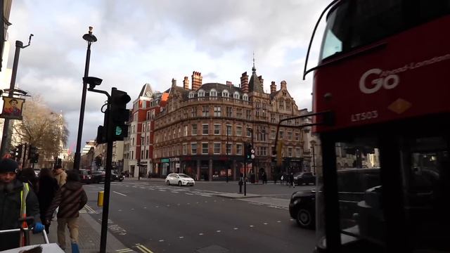 Trying NOT to speak English in London for 24 hours! смотреть онлайн